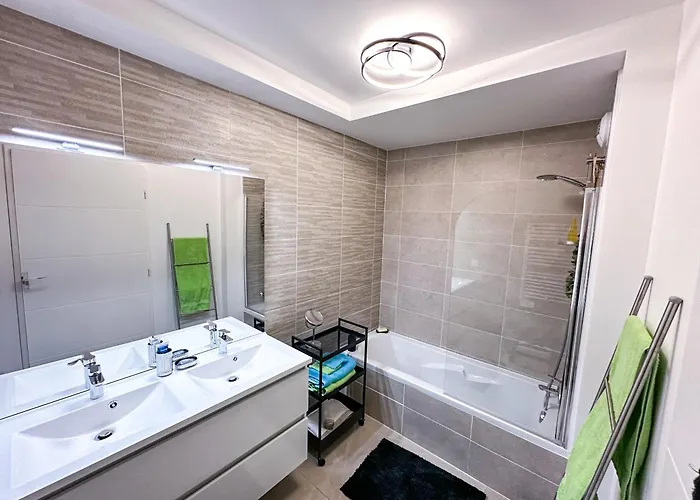 Alchimy アパート アンティーブ